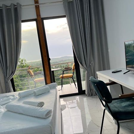 Restorant Hotel Xheni Draç Buitenkant foto