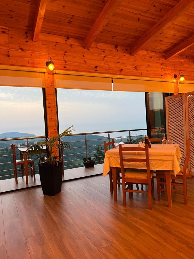 Restorant Hotel Xheni Draç Buitenkant foto