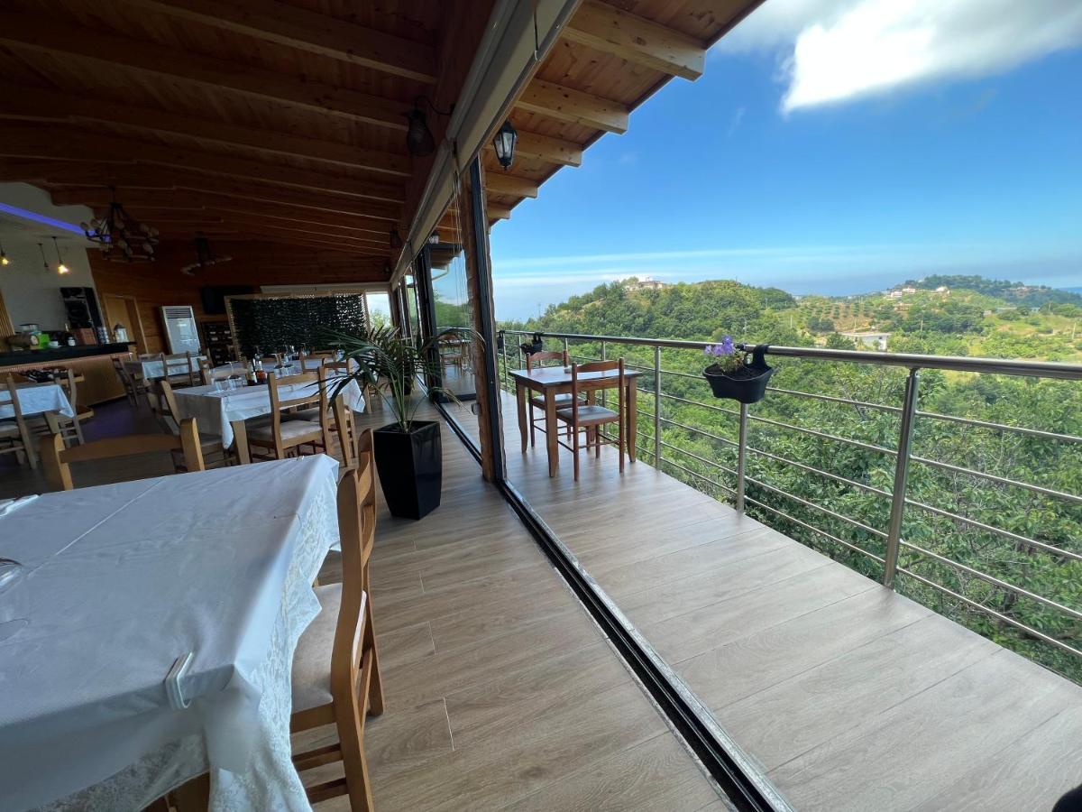 Restorant Hotel Xheni Draç Buitenkant foto